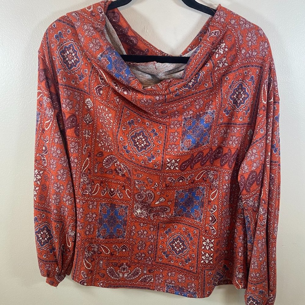 NWT Entro Paisley Boatneck Top